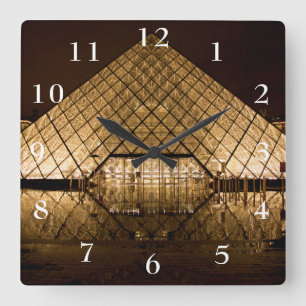 Horloge Carrée Pyramide du Louvre