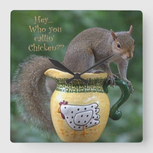 Horloge Carrée Qui vous poulet de callin ?