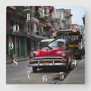 Horloge Carrée Récars sur la Havana Street