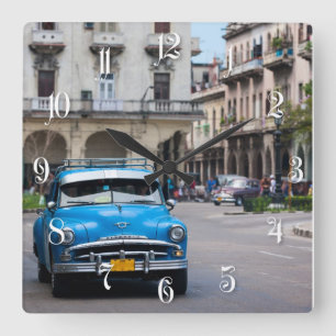 Horloge Carrée Récars sur la Havana Street