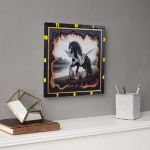 Horloge Carrée Riverside Trot : Vannière Tzigane en Bois Charlé