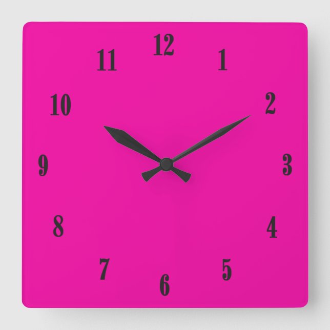 Horloge Carrée Rose Chaud Uni avec Polices Noires (Recto)