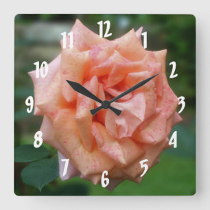 Horloge Carrée Rose De Pêche En Bouche En Fleur Floral