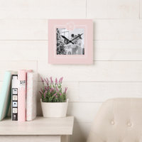 Rose et blanc modernes | Photo de famille | Initia