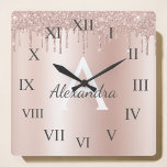 Horloge Carrée Rose Gold - Parties scintillant rose pâle Nom du m<br><div class="desc">Rose Gold - Blush Pink Faux Foil Parties scintillant à étincelle métallique brossé Monogramme en métal Nom et horloge murale de luxe initial. Cela rend le cadeau parfait pour 16 ans,  mariage,  douche nuptiale,  anniversaire,  baby shower ou bachelorette pour quelqu'un qui aime le luxe glam et les styles chic.</div>
