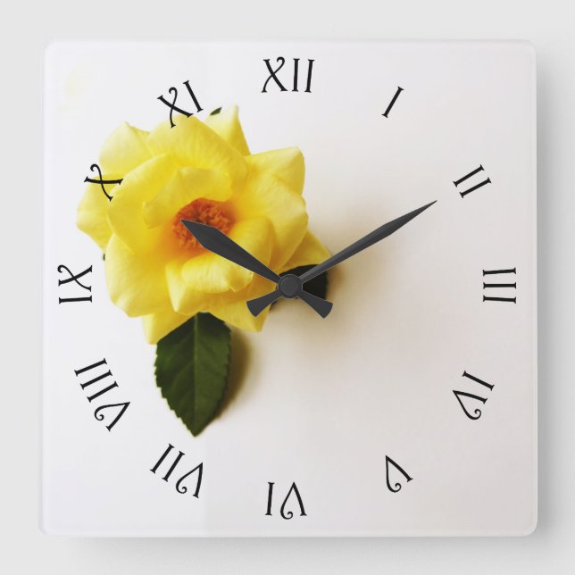 Horloge Carrée Rose jaune sur le script noir blanc romain wc (Recto)