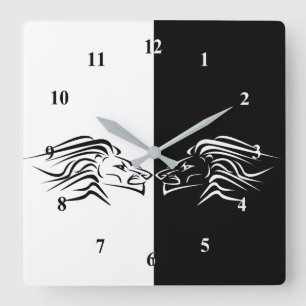 Horloge Carrée Running Lions Wall Clock Black and White