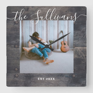 Horloge Carrée Rustic Custom Your Photo Wooden Script Wall Clock