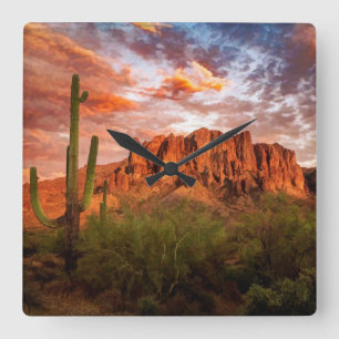 Horloge Carrée Saguaro Cactus Superstition Mountain Sunset Art