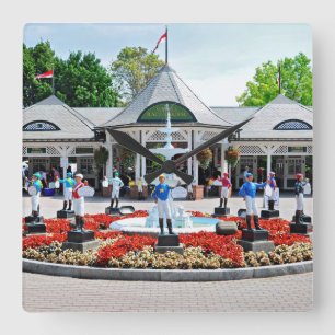 Horloge Carrée Saratoga historique 150 la journée "portes