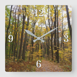 Horloge Carrée Sentier d'automne et feuilles dorées à Laurel Hill