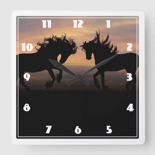 Horloge Carrée Silhouette de chevaux sauvages (Recto)