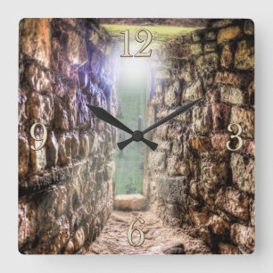 Horloge Carrée Sites historiques anciens, Ruines du château de Gr