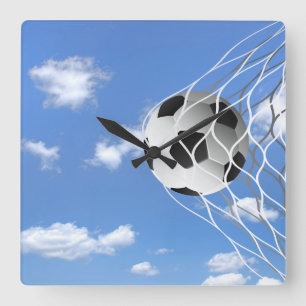 Horloge Carrée Soccer Ball in net with sky