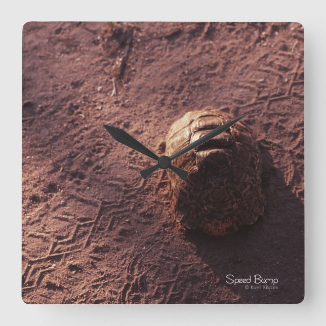 Horloge Carrée Speed Bump (Recto)