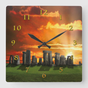 HORLOGE CARRÉE STONEHENGE HIVER SOLSTICE