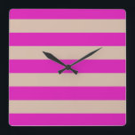 Horloge Carrée STRIPES ajustables rose<br><div class="desc">Bandes colorées par rapport à la couleur arrière - plan qui peut être remplacée. Jouez avec différentes couleurs arrière - plans pour créer un match personnel !</div>