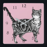 Horloge Carrée Tabby Chat Chats Art Animaux Enfants Décor rose pa<br><div class="desc">Tabby Cat Cats Art Animal Childs Pastel Rose Chambre Horloge. Conçu à partir de mon dessin original à encre.</div>