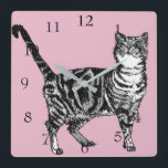 Horloge Carrée Tabby Chat Chats Art Animaux Enfants Décor rose pa<br><div class="desc">Tabby Cat Cats Art Animal Childs Pastel Rose Chambre Horloge. Conçu à partir de mon dessin original à encre.</div>