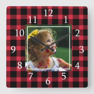 Horloge Carrée Tartan Rouge de Buffalo Une Photo Maison de Ferme