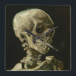 Horloge Carrée Tête de squelette avec cigarette de Van Gogh<br><div class="desc">Tête d'un squelette à la cigare brûlante par Vincent Van Gogh, huile sur toile 1886, est une étude à l'huile peinte d'un crâne humain et du squelette supérieur, dans la bouche duquel l'artiste a inséré une cigarette brûlante, produisant un effet à la fois macabre et humoristique. Probablement peint tandis que...</div>