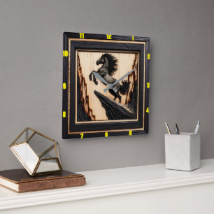 Horloge Carrée Titre : Mountain Spirit : Personnalisé Charred Woo