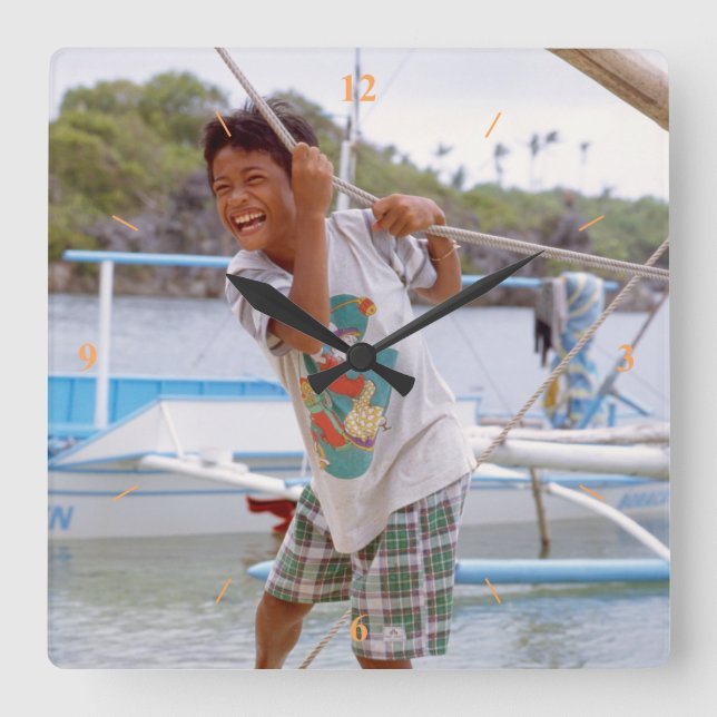 Horloge Carrée Tout S'Est Levé. (Recto)