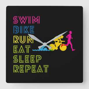 Horloge Carrée  Triathlon nage vélo course manger dormir