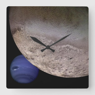 Horloge Carrée Triton with Neptune
