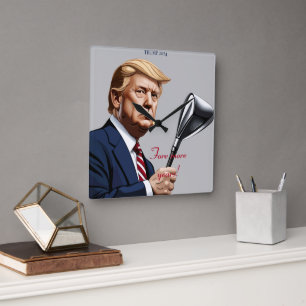 Horloge Carrée Trump : Encore plus d'années de grandeur !