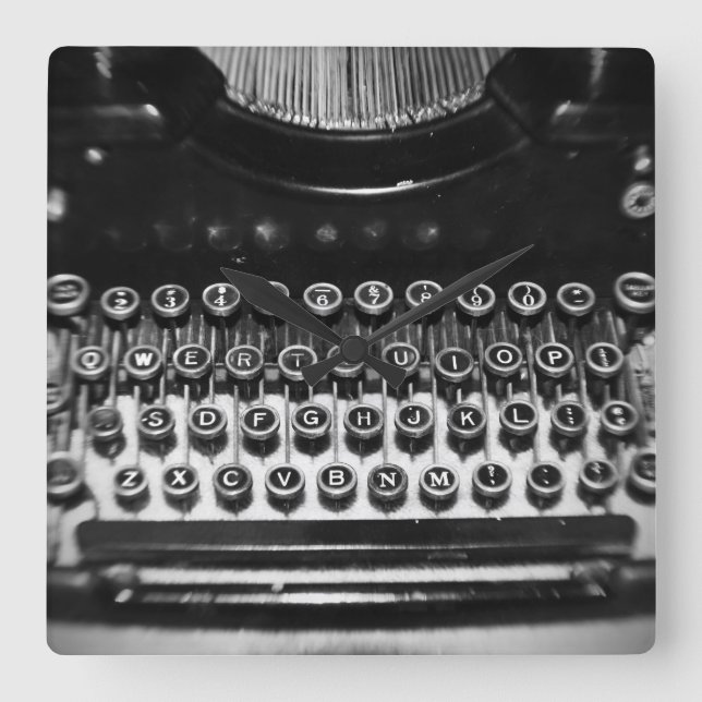Horloge Carrée Typewriter noir et blanc (Recto)