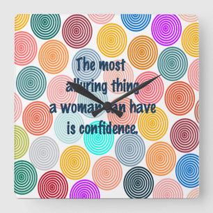 Horloge Carrée Une femme séduisante