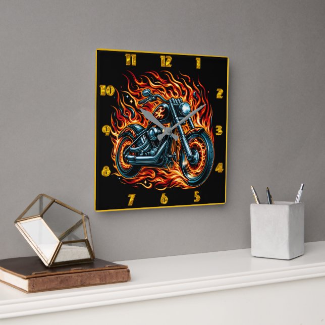 Horloge Carrée Une motocyclette flamboyante dans un décor cosmiqu (Bureau)