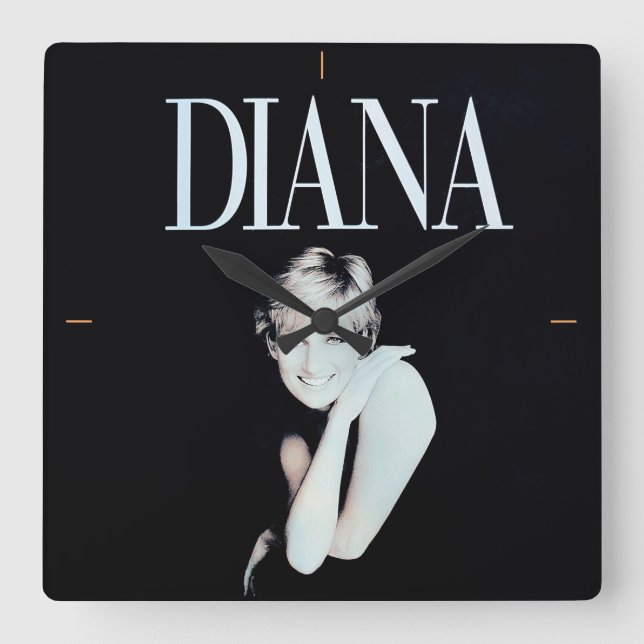 Horloge Carrée Une Vraie Dame. (Recto)