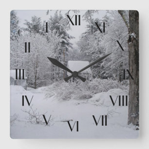 Horloge Carrée Vieille Chambre bonne dans l'horloge arrière