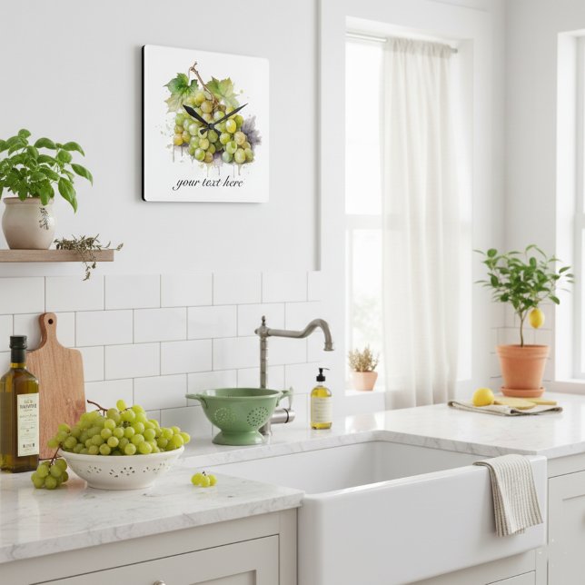 Horloge Carrée Vignoble aquarelle raisins, sur mesure (Créateur téléchargé)