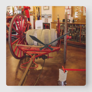 Horloge Carrée Vintage Roue Rouge Grande Roue Feu Roue Roue 