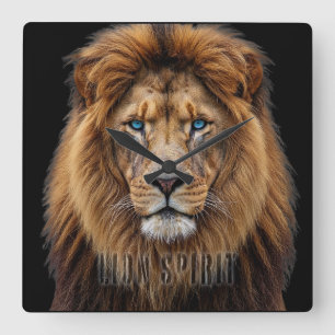 Horloge Carrée Visage de lion majestueux aux yeux bleus   Faune A