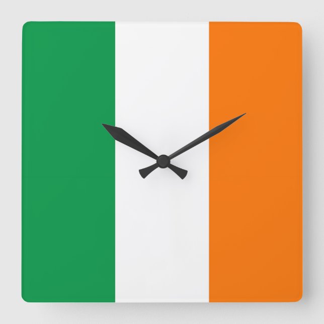 Horloge Carrée Wall Clock with Flag of Ireland (Recto)