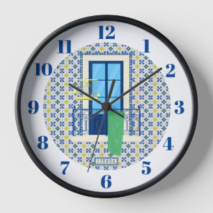 Horloge Carrelage portugais et balcon de fenêtre avec oise