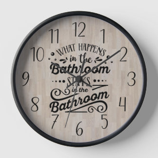 Horloge ce qui se passe reste la salle de bains