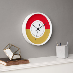 Horloge Cercle blanc centre de la ceinture rouge vif et sp