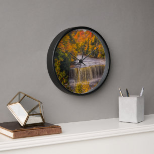 Horloge Chutes supérieures avec couleurs d'automne
