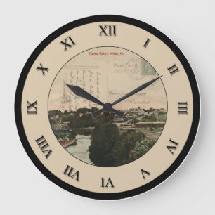 Horloge de carte postale de Milan Ohio