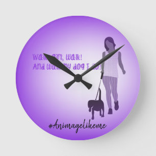 Horloge de marche de chien de fille