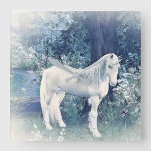 horloge de rêve de la forêt de licorne