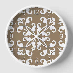 Horloge Dentelle découpée - blanc sur taupe