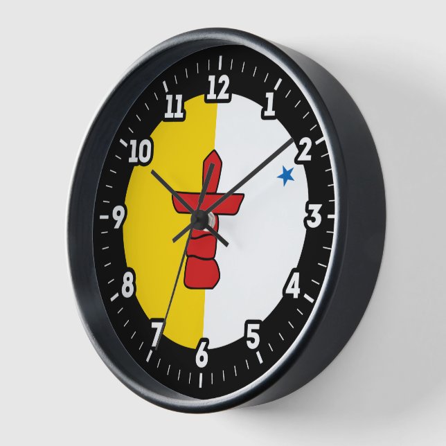 Horloge Dial graphique du drapeau du Nunavut (Angle)