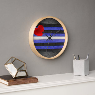 Horloge Drapeau de fierté gay cuir SlipperyJoe's noir bleu