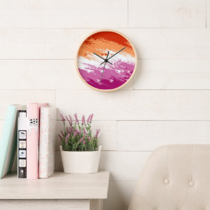 Horloge Drapeau de la fierté lesbienne Abstraite